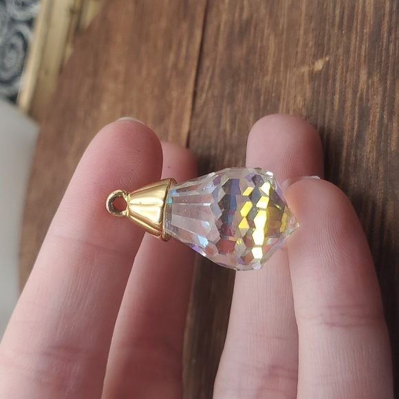 Aurora‎ borealis Swarovski crystal brilliant gem pendant simply stunning 😍